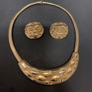 Elegant  Vintage Gold Necklace and Earring Set